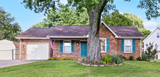 Beautiful Home In St. B!! 3 Bed/ 2 Bath Large Corner Lot! – photo 1