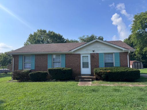 New Flooring 3 Bedroom/1 Bath. Off Wilma Rudolph! – photo 1