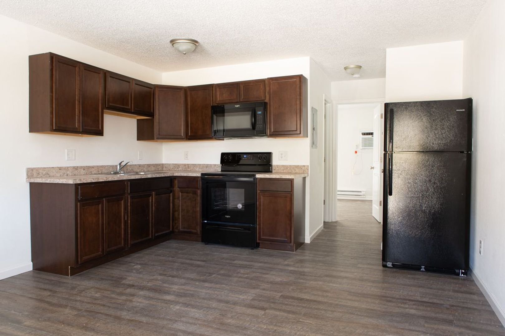 The Highland Apartments 8 of 12