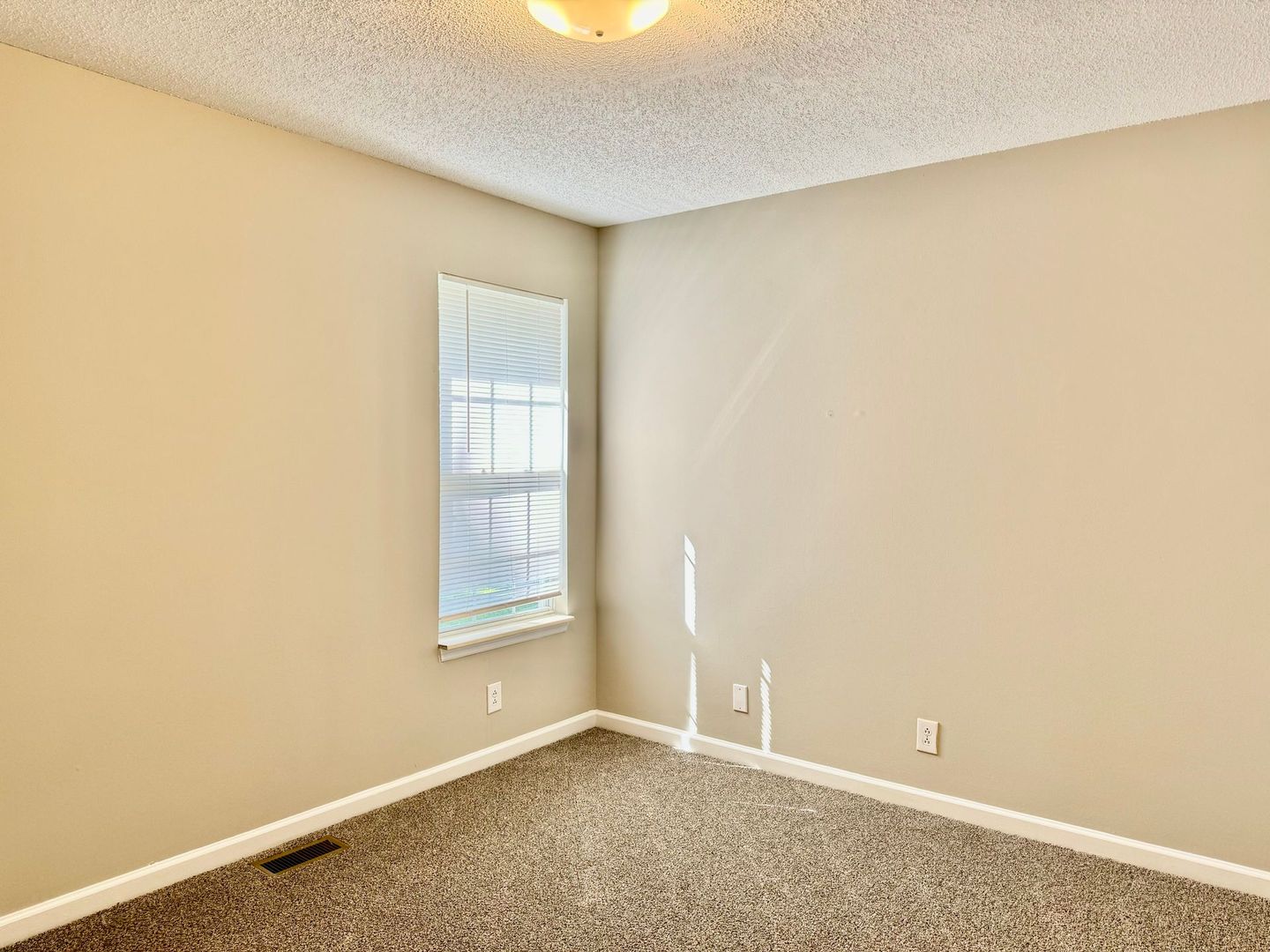 69 Grassmire Dr 17 of 21
