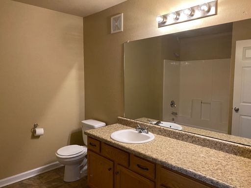 Listing photo thumbnail