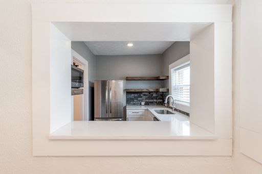 Listing photo thumbnail