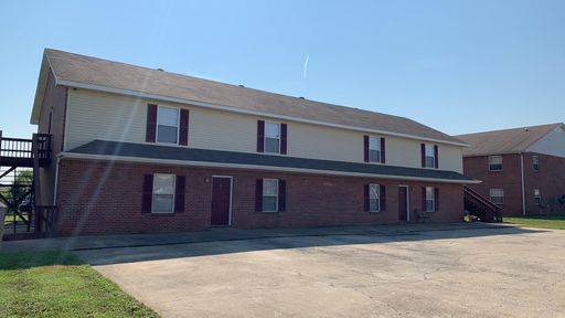 3895 Northeast Dr - B, Clarksville, TN 37040