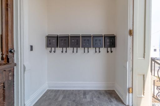 Listing photo thumbnail