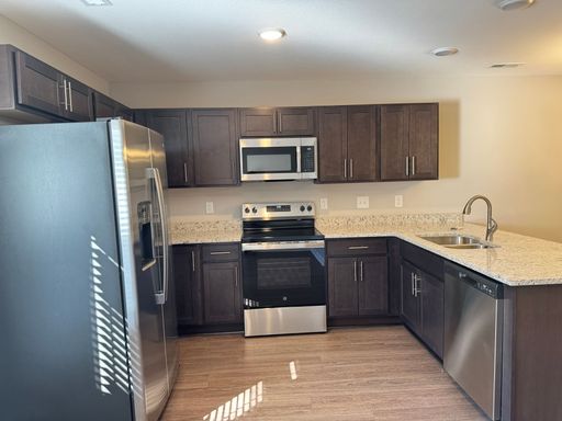Listing photo thumbnail