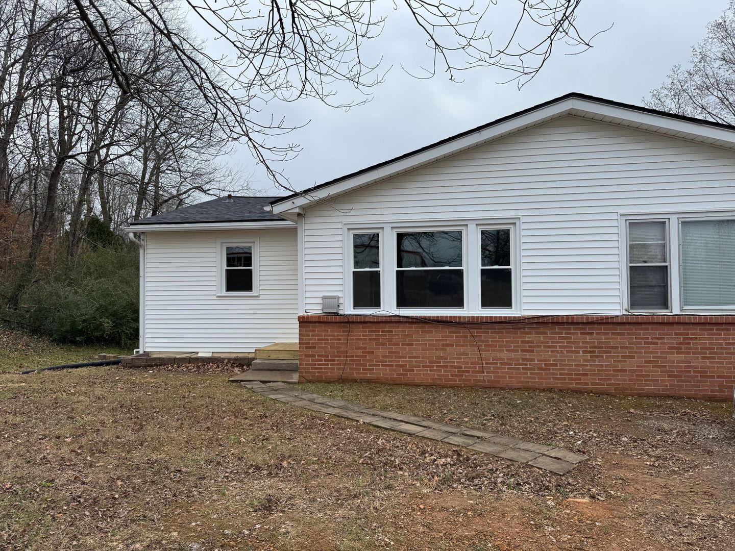 Clarksville Apartment: 606 Dover Rd