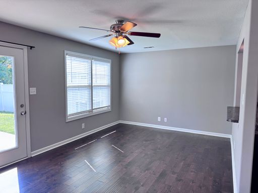Listing photo thumbnail