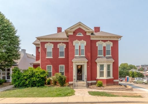 Listing photo thumbnail