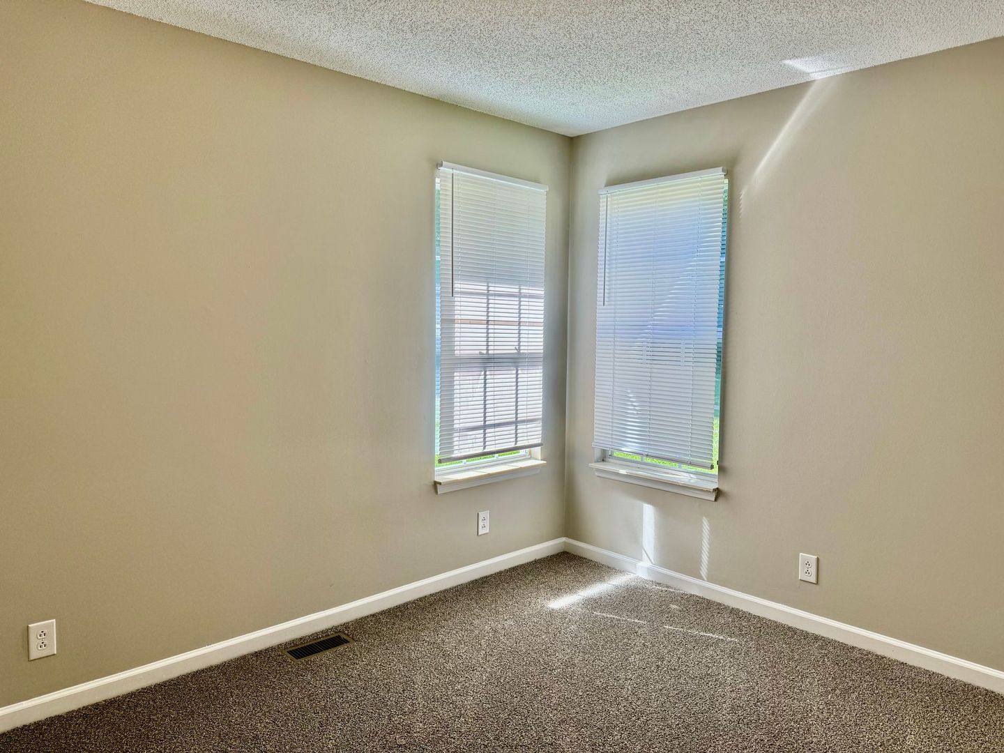 69 Grassmire Dr 14 of 21
