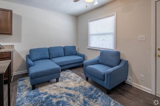 Listing photo thumbnail
