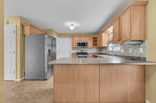 Listing photo thumbnail