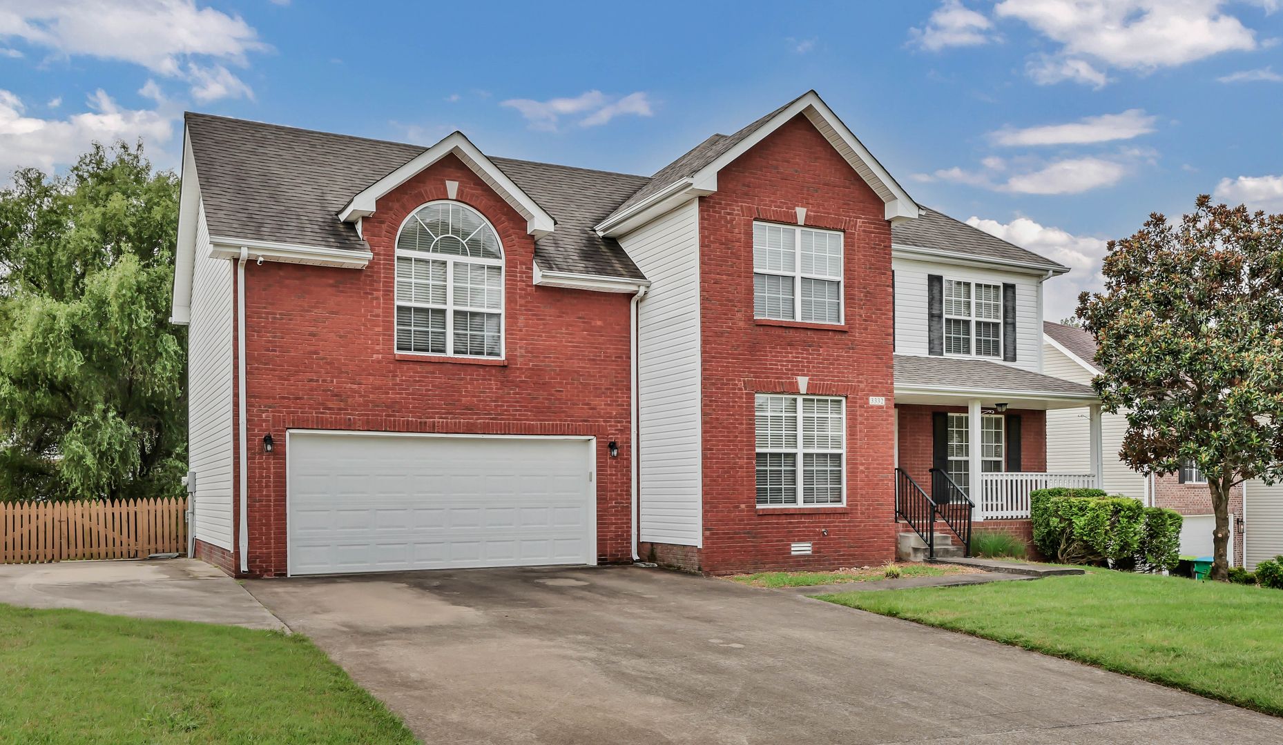 3332 Victoria Ct 3 of 12
