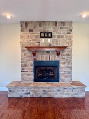 Listing photo thumbnail