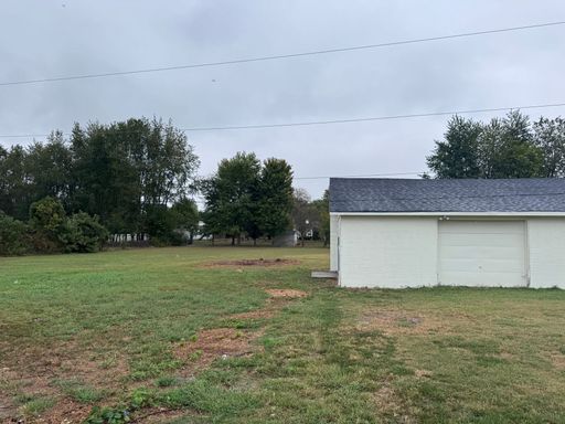 Listing photo thumbnail