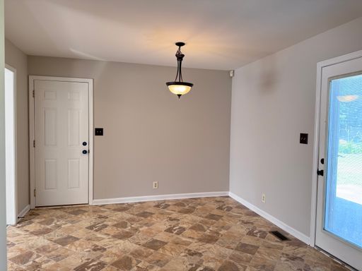 Listing photo thumbnail