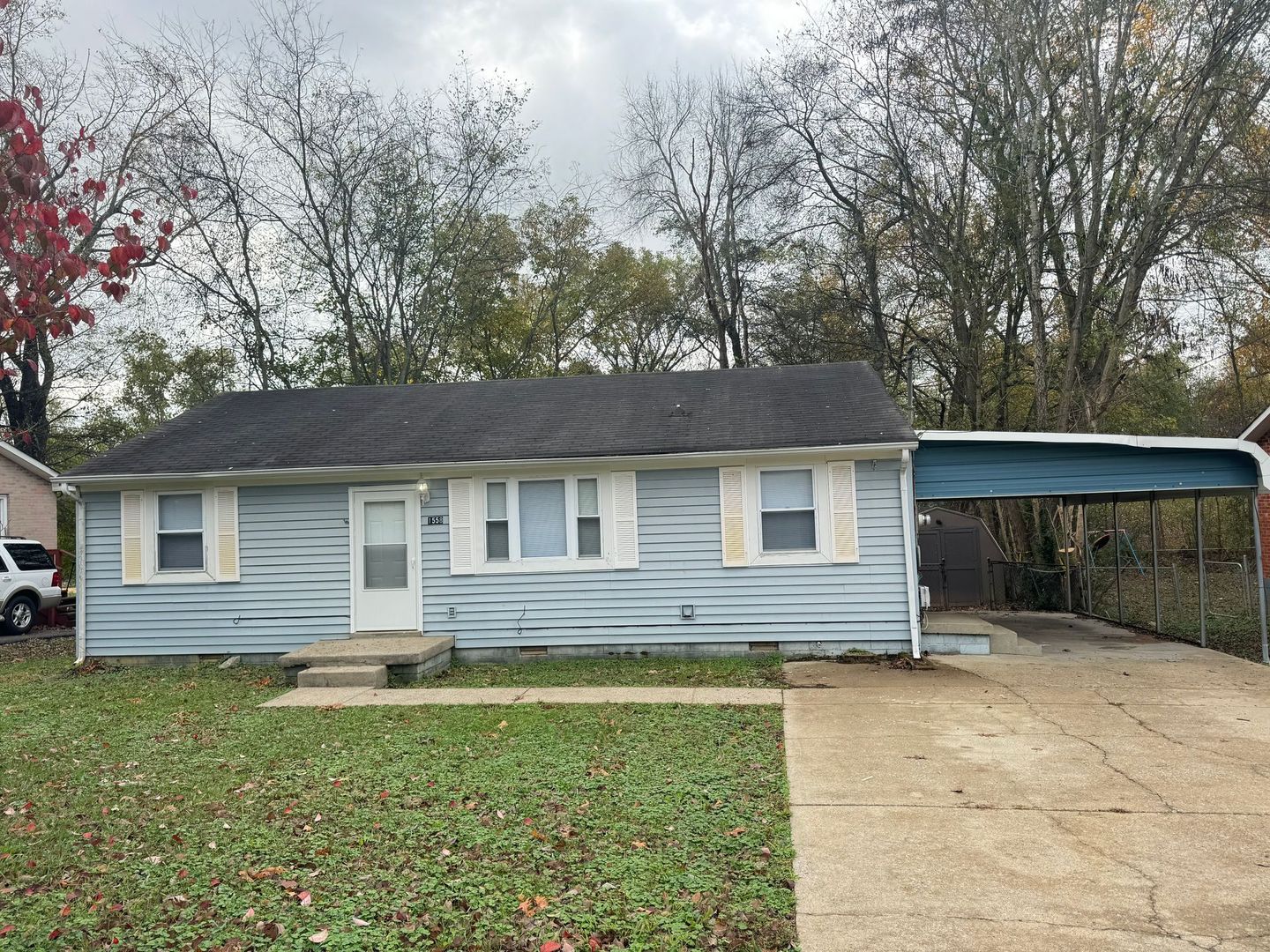 Clarksville House: 1558 Cherry Tree Dr