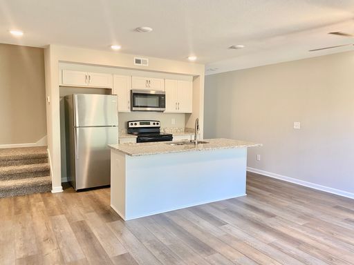 Listing photo thumbnail