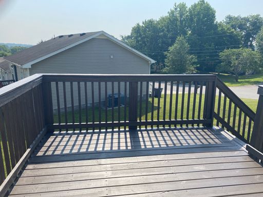 Listing photo thumbnail
