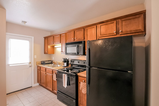 Listing photo thumbnail
