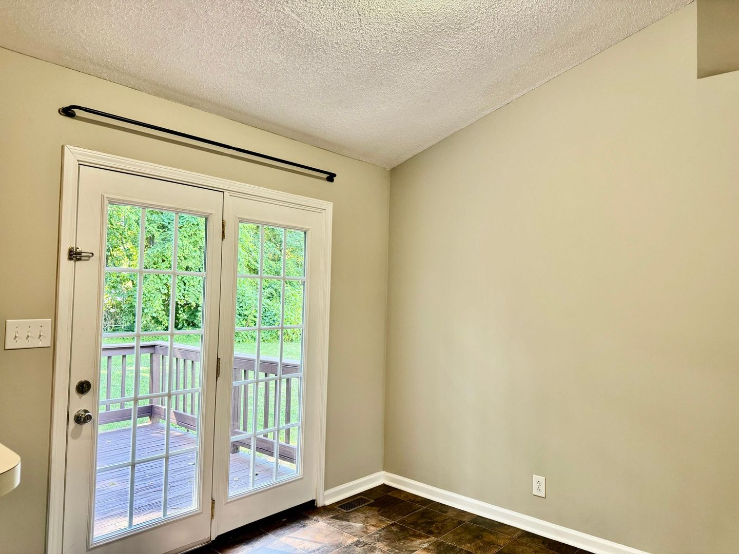 69 Grassmire Dr 6 of 8