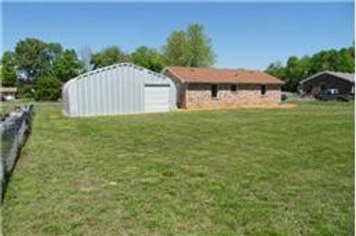 Listing photo thumbnail