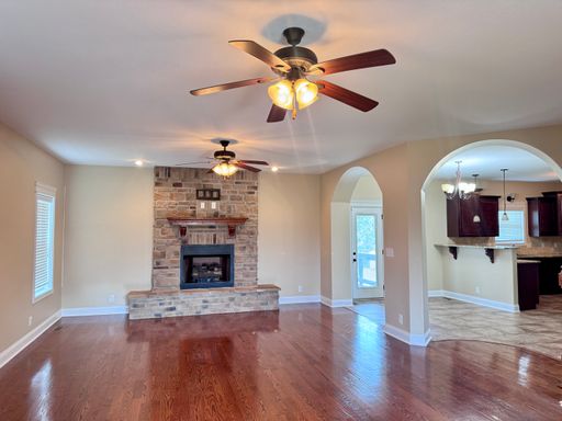 Listing photo thumbnail