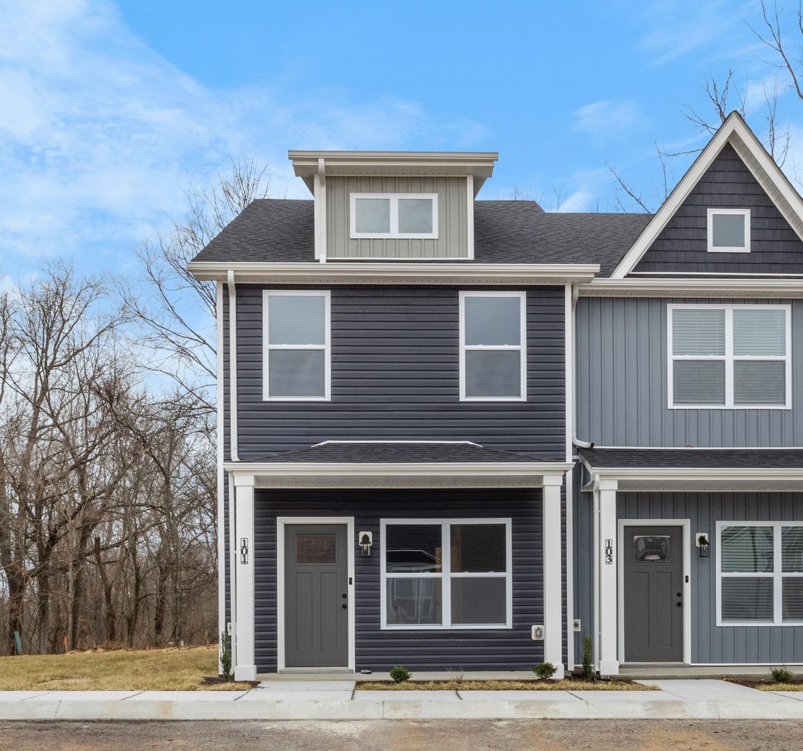 Brand New Construction! End Unit Townhouse with 2 bedrooms and 2.5 baths! AVAILABLE NOW!