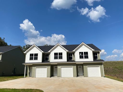 943 Center Rd - A, Clarksville, TN 37042