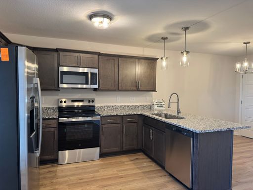 Listing photo thumbnail