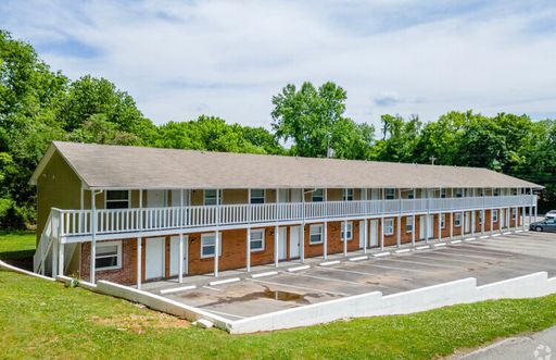 405 Beech St - 15, Clarksville, TN 37042