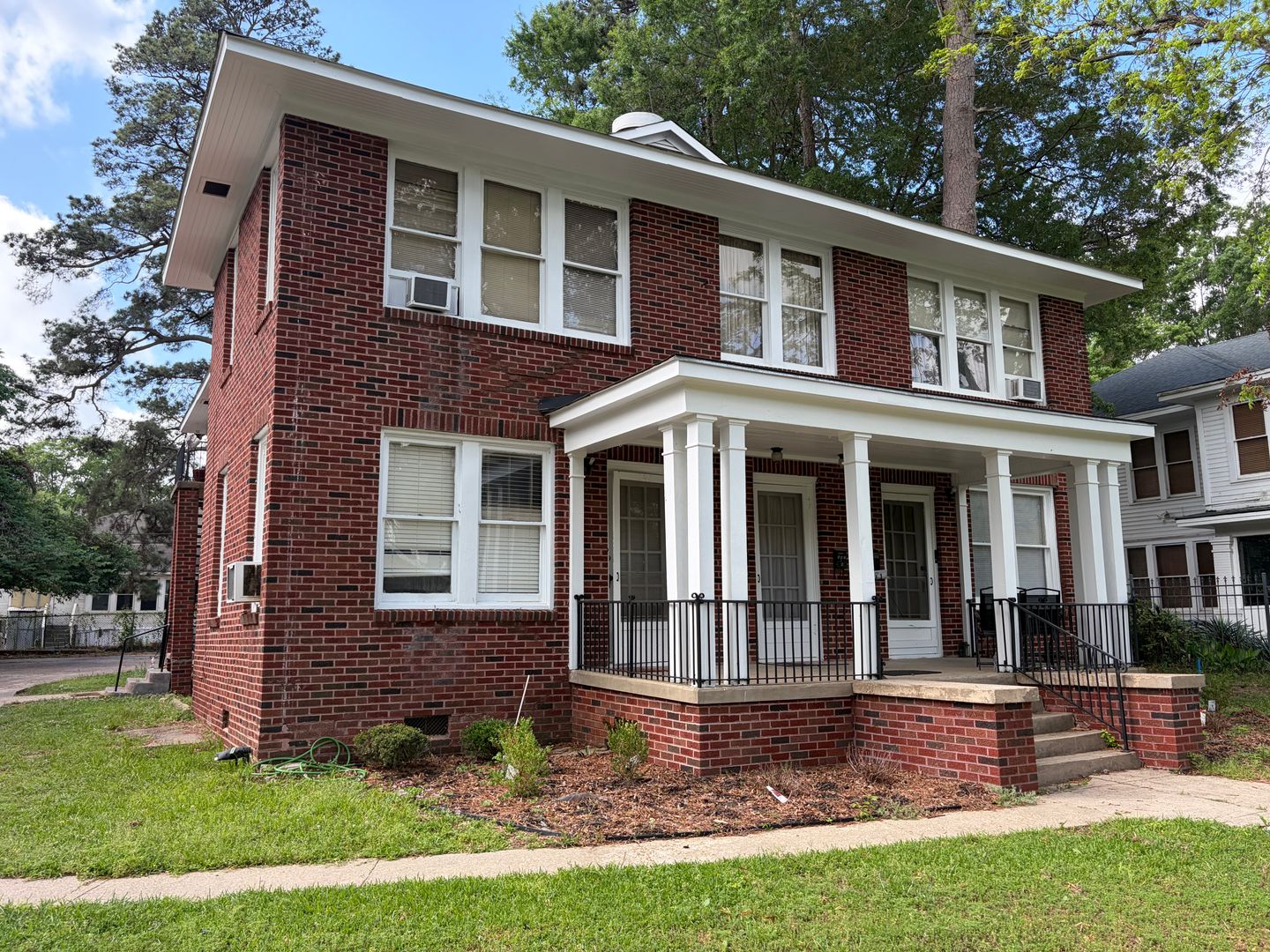 Shreveport House: 547 Wilkinson Street Down