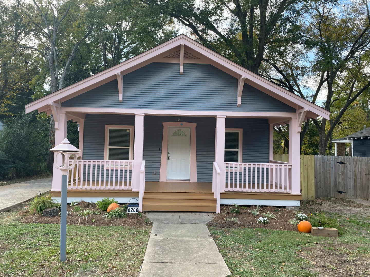 Shreveport House: 6200 Lexington Avenue **