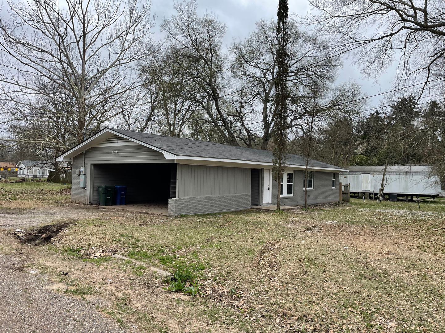 Shreveport House: 4201 Lamar Avenue