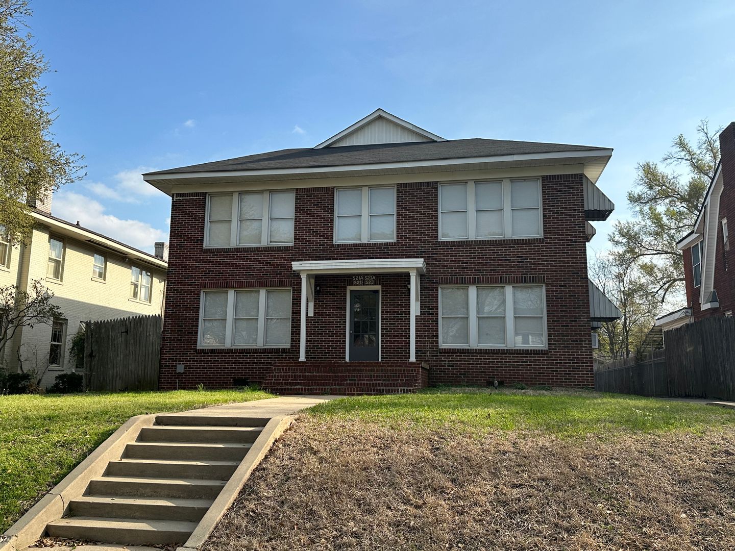 Shreveport House: 523 Forest Avenue (BR) **