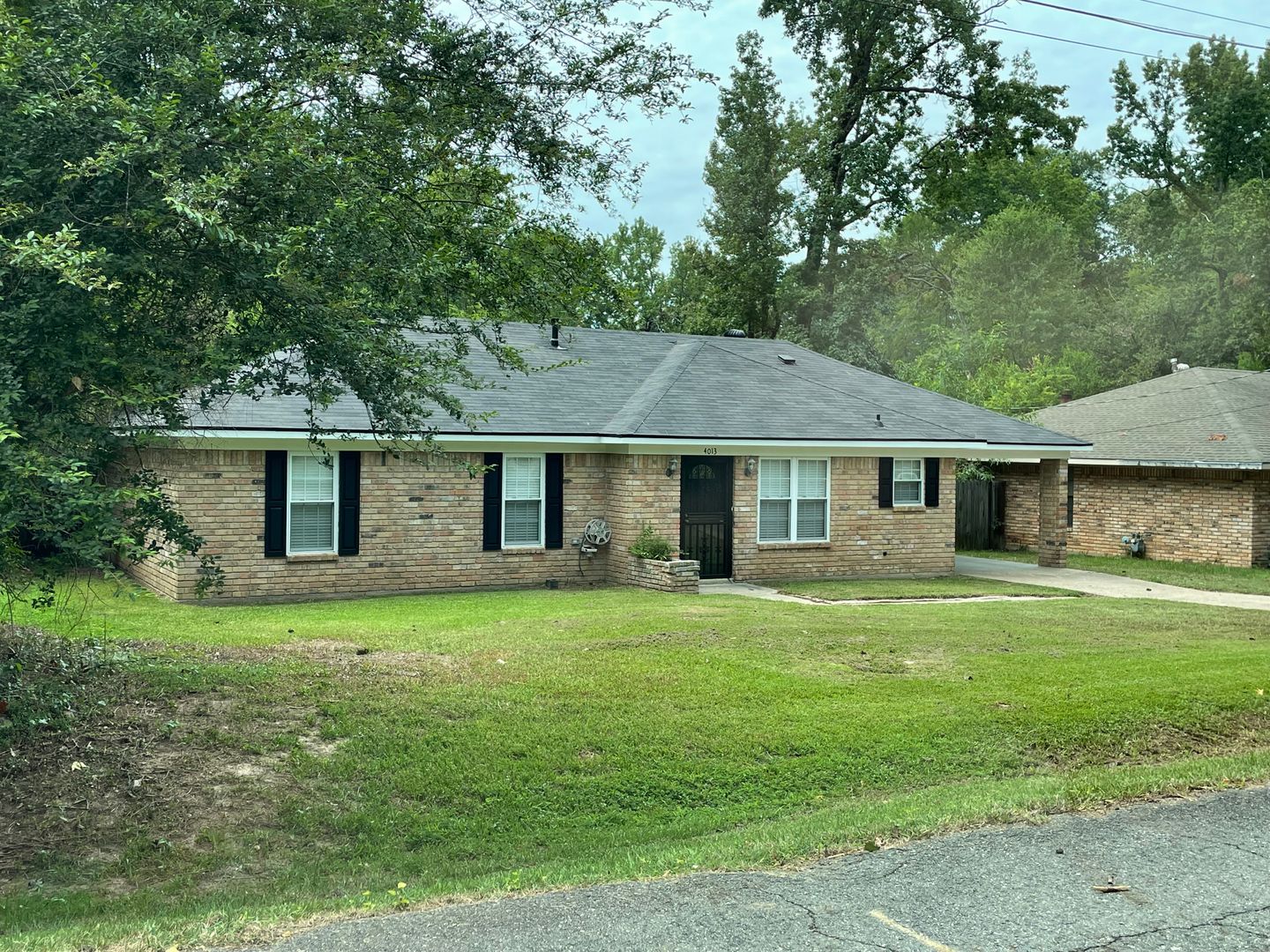 Updated 3 Bedroom off North Market 