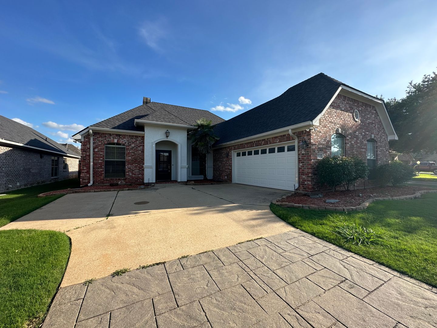 Bossier City House: 213 Decatur Court