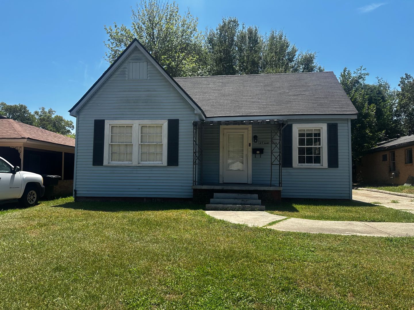 Shreveport House: 127 E Olive Street