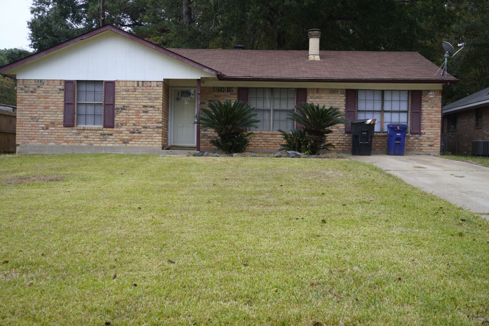 Shreveport House: 9005 Cedar Hill Lane