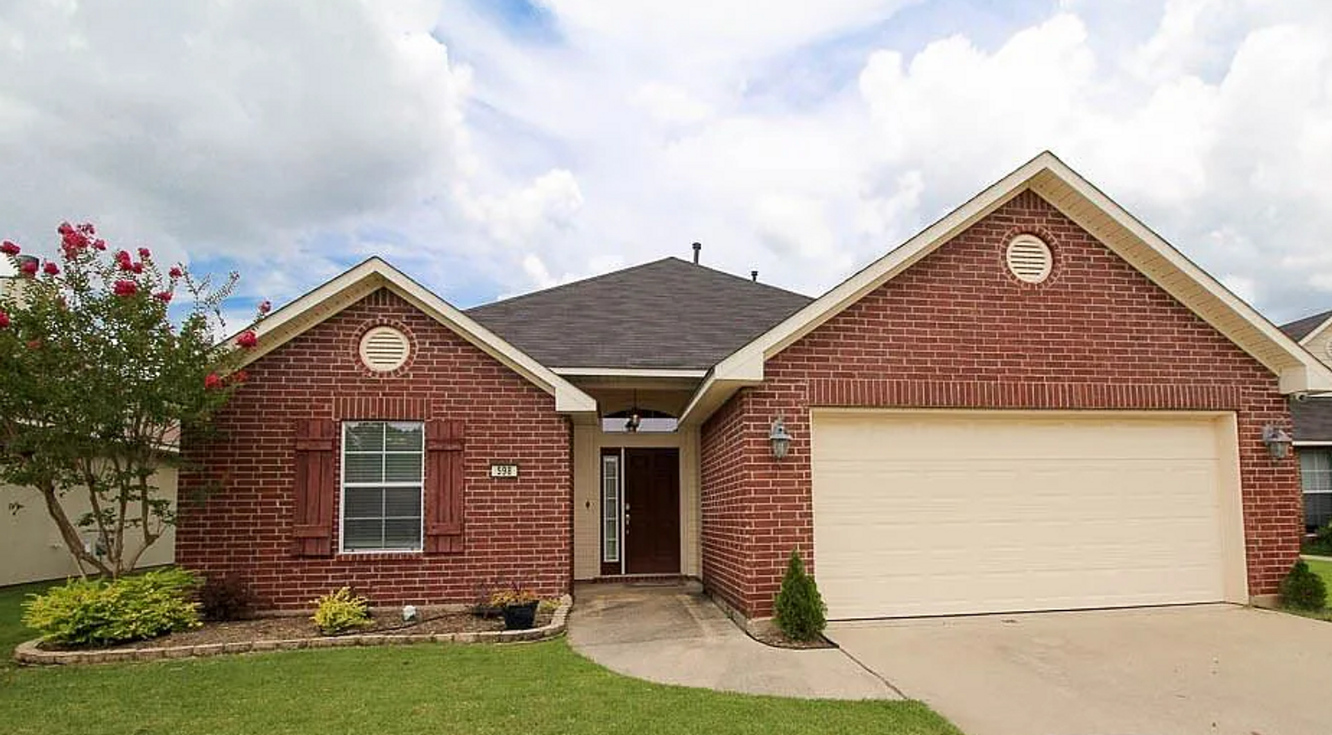 Bossier City House: 598 Whitefield Lane
