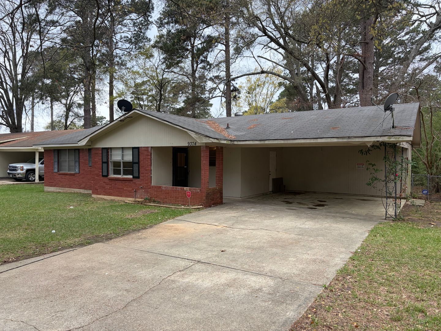 Shreveport House: 9374 Blom Boulevard