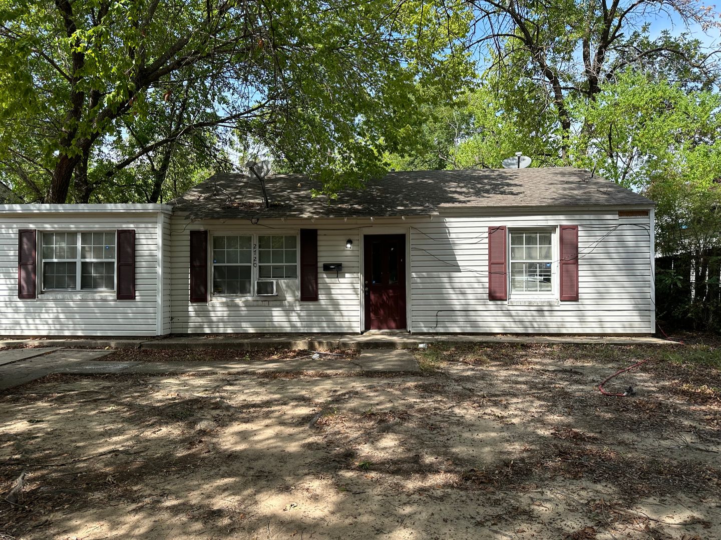 Shreveport House: 2720 Amherst Street