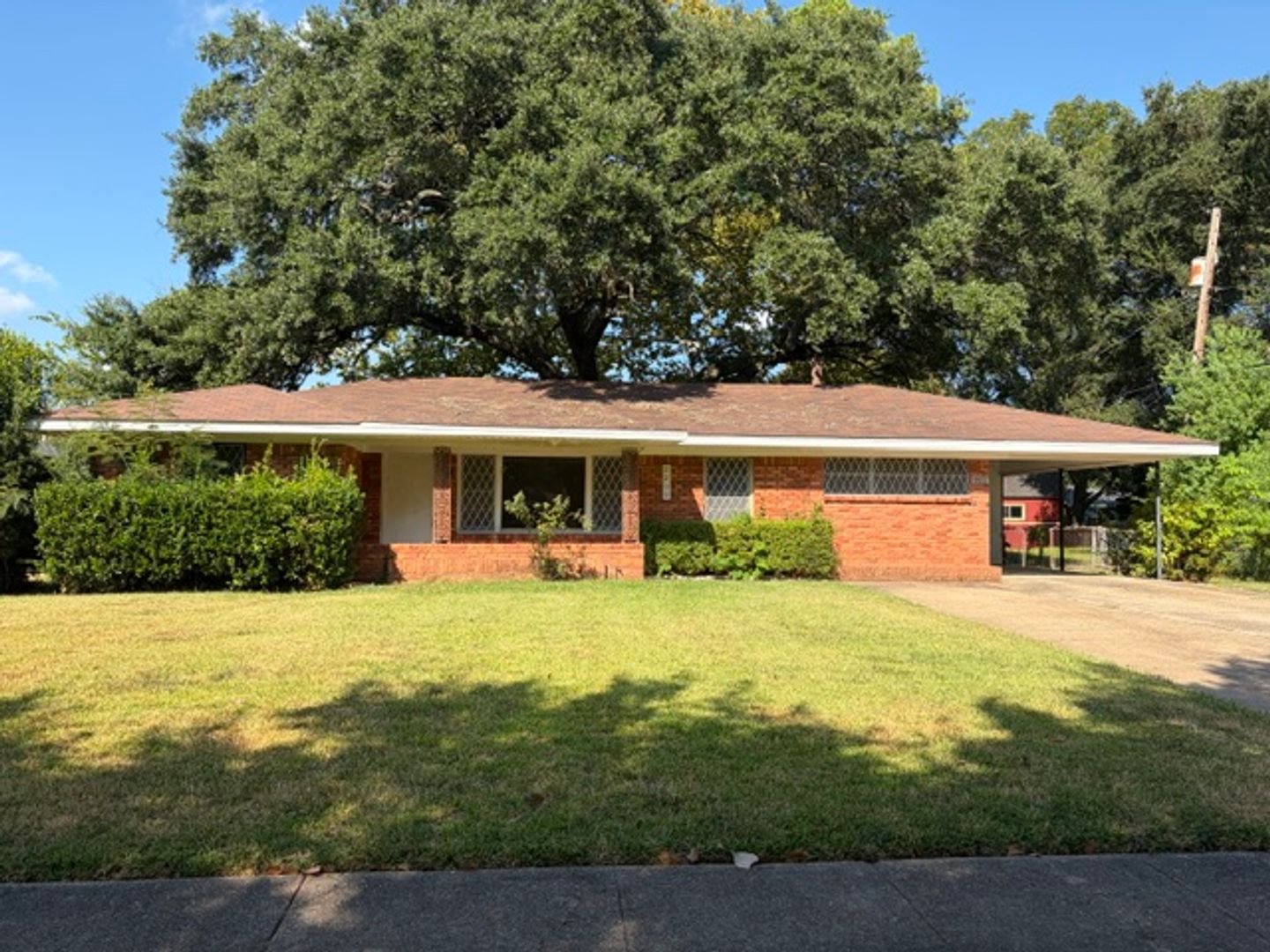 Bossier City House: 2209 Clinton Street