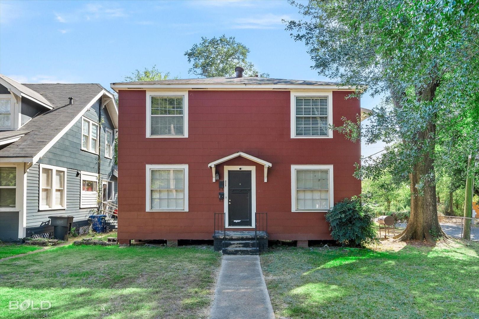 Shreveport House: 1353 Glen Oak Place