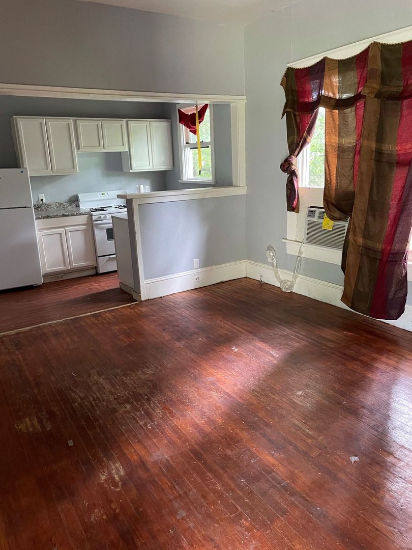 Shreveport House: 1316 Wilkinson Street