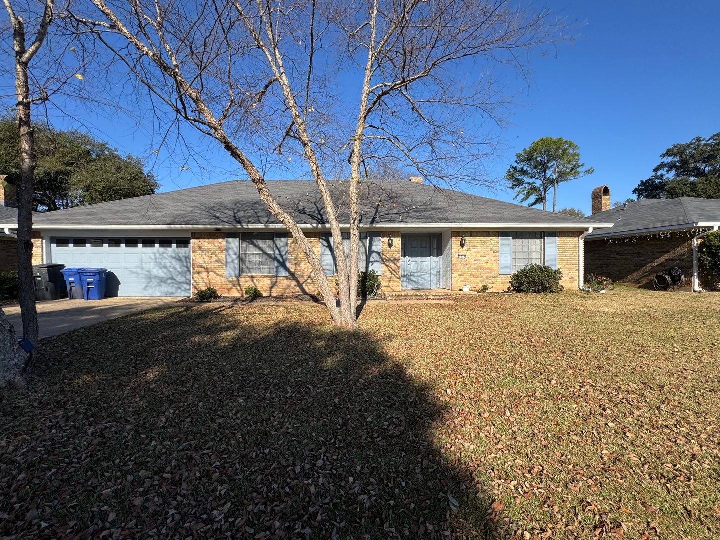 Shreveport House: 1514 Suburbia Dr*