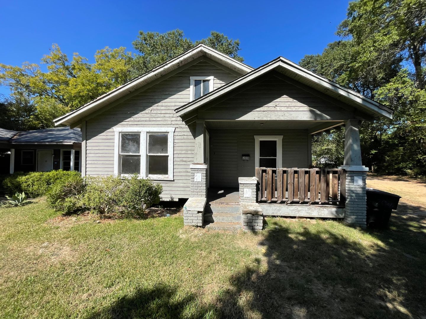 Shreveport House: 2630 Lindholm Street