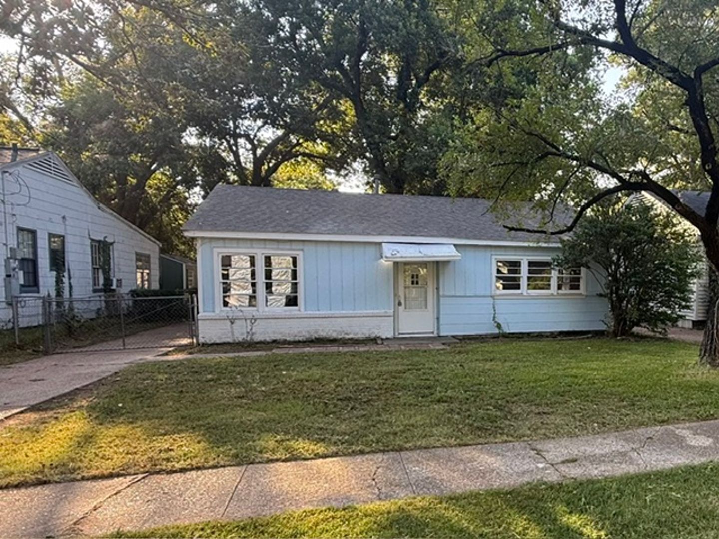 Bossier City House: *1252 Dudley Lane