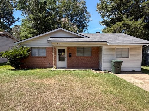 4 Bedroom Southern Hills Home – photo 1