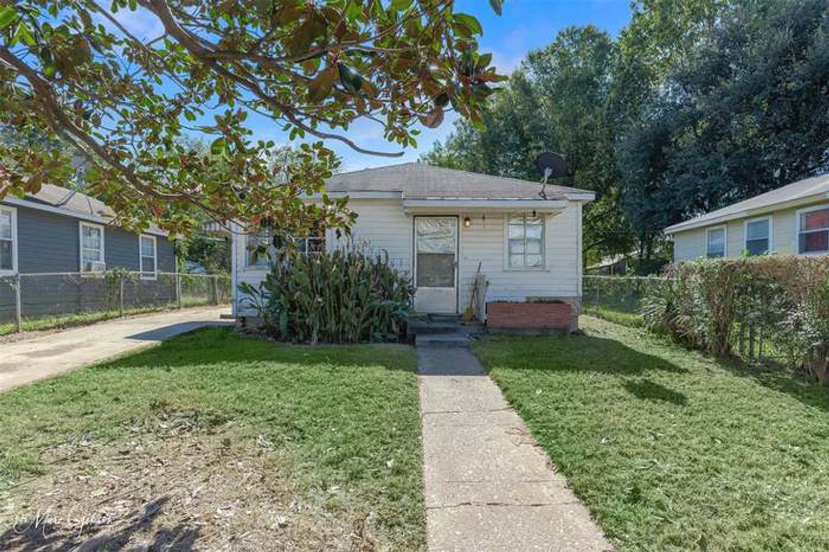 Shreveport House: 1653 Jennings Street