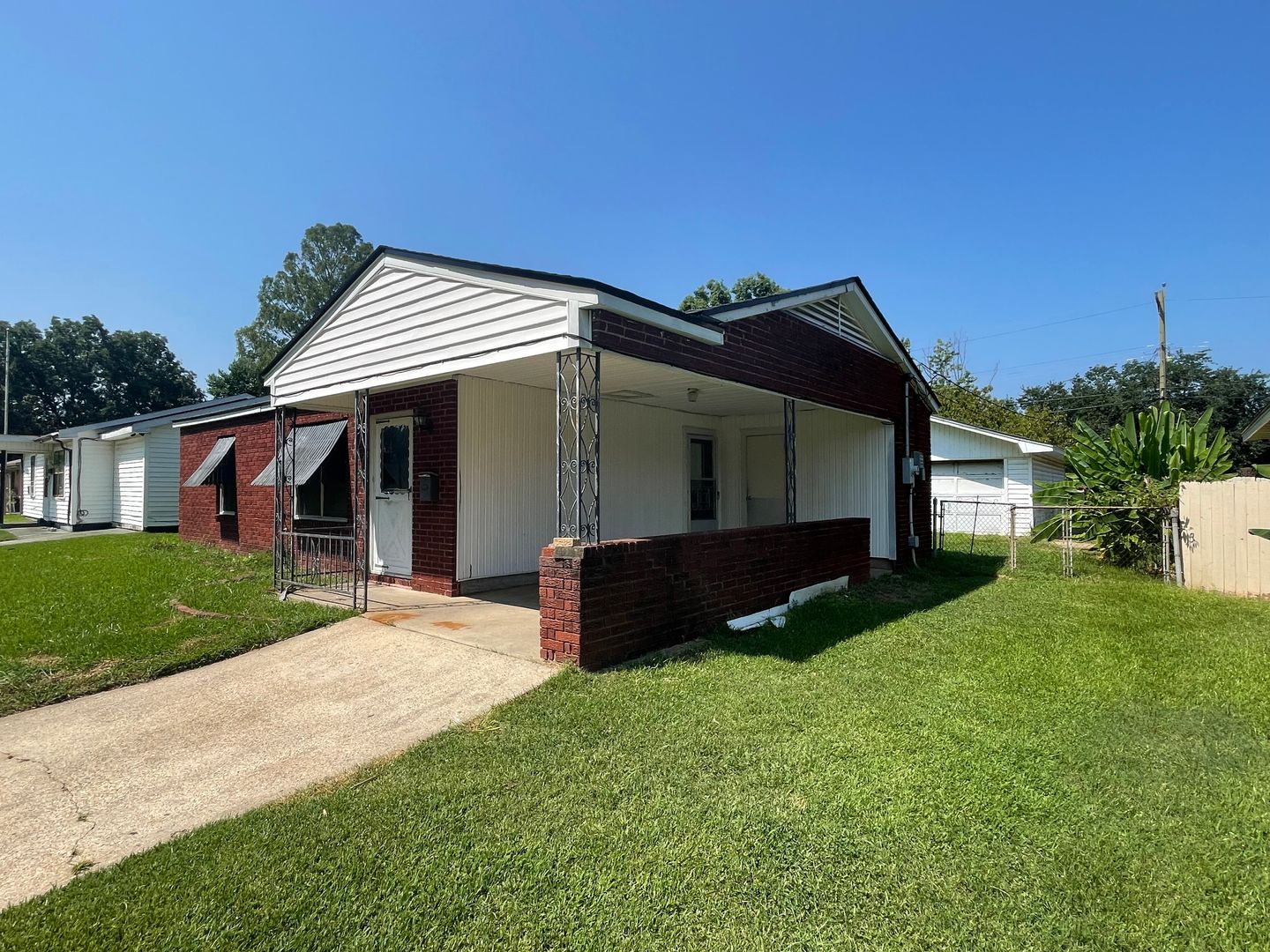 Bossier City House: 909 Princeton Avenue